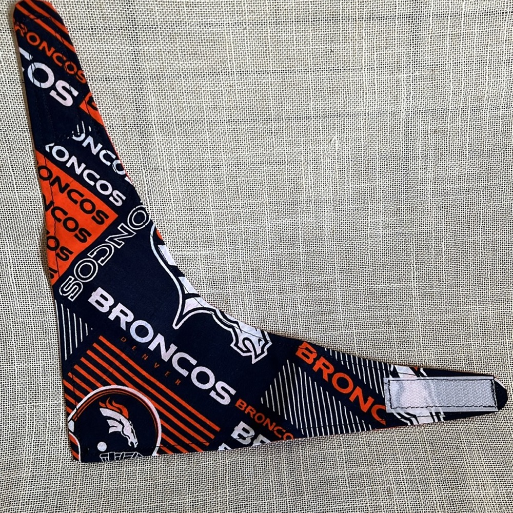 Denver Broncos Dog Bandana-Size S - Picture 5 of 6
